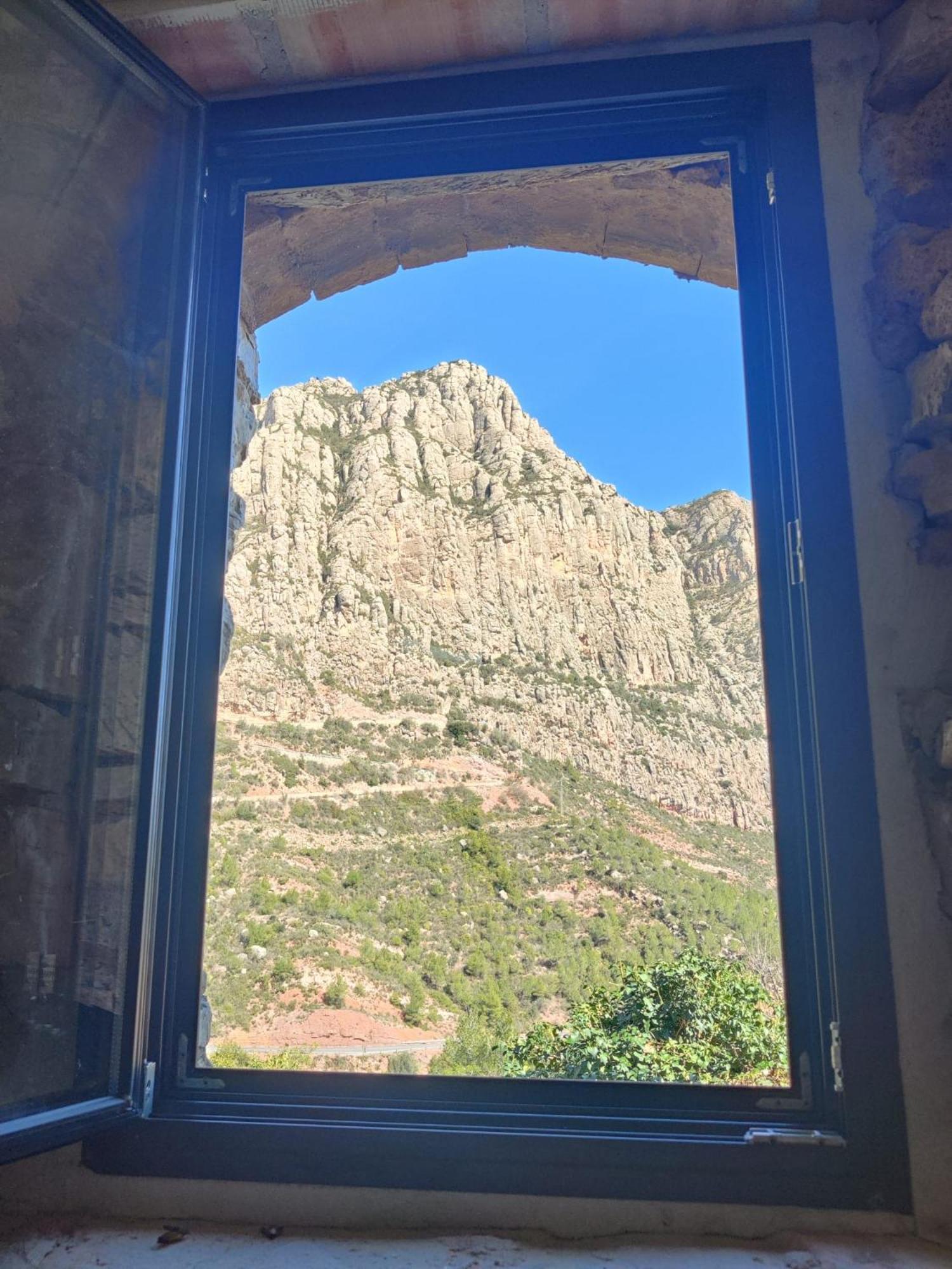 Cal Simon- Casa A Montserrat Collbato Exterior photo